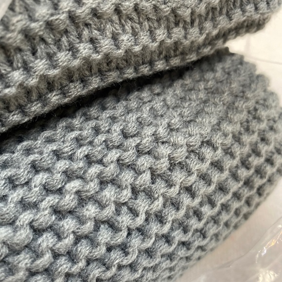 NWT UpWest Resort & Merc Knit Throw Blanket - Picture 3 of 4